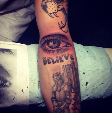 Justin Bieber eye tattoo